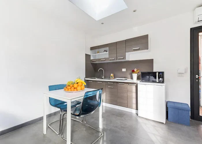 Hostly The Vatican Urban Suite, 5min To Vatican Apartment *